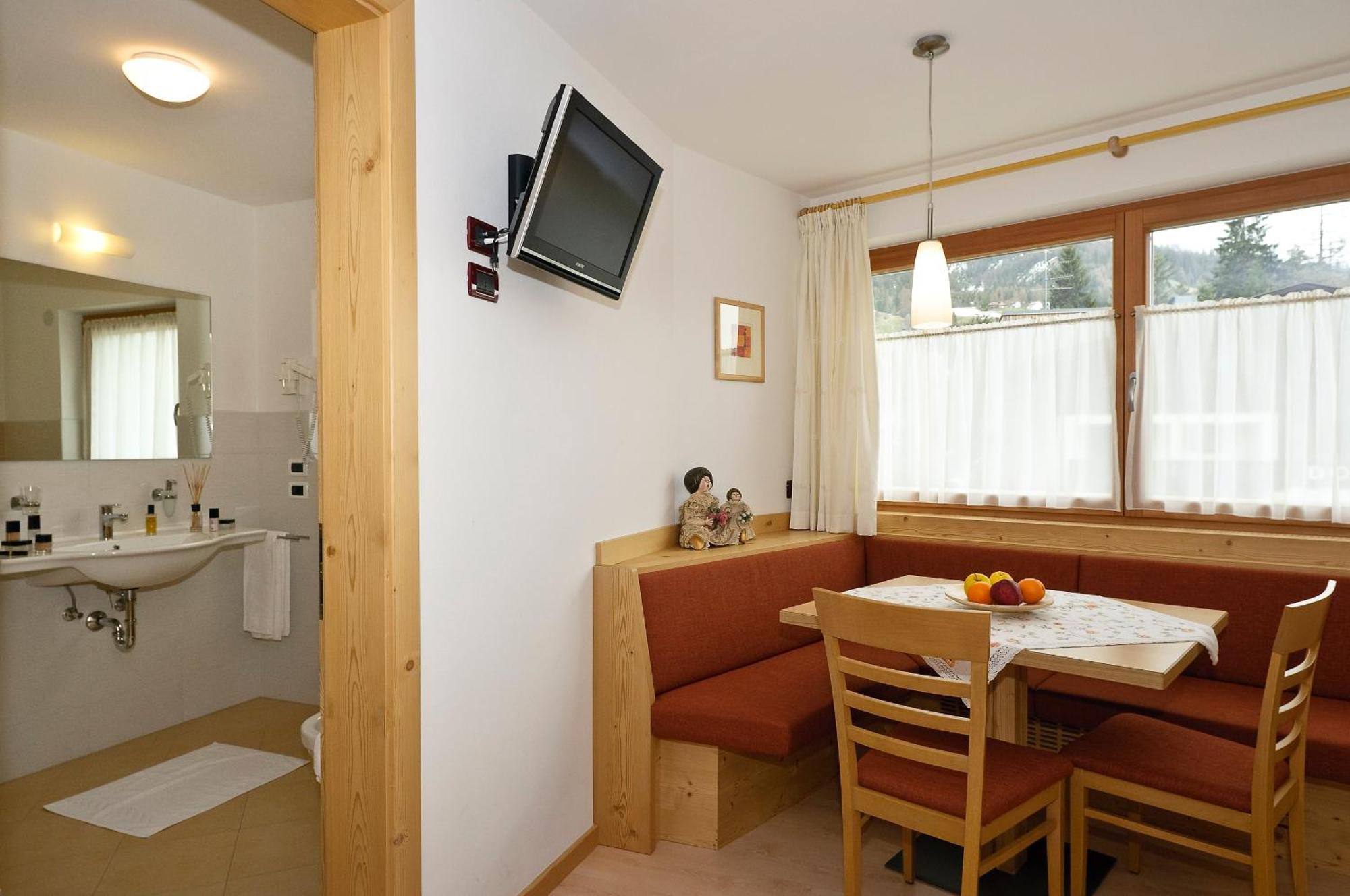 Residence Ciasa Mirasas Μπαντία Δωμάτιο φωτογραφία